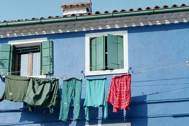 Venetian Clothesline Loading, please wait (it's worth it!) ...