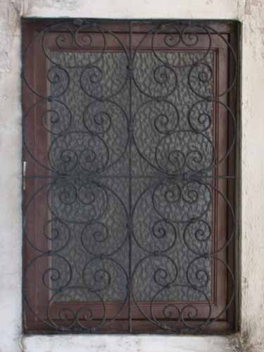 Venetian Window Loading, please wait (it's worth it!) ...